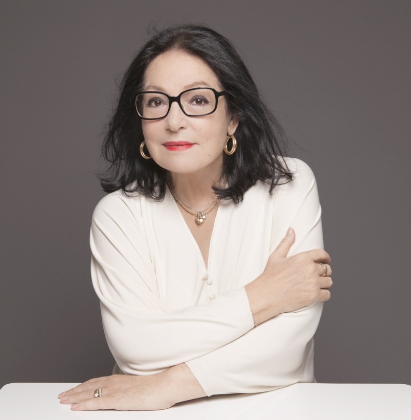 NANA MOUSKOURI