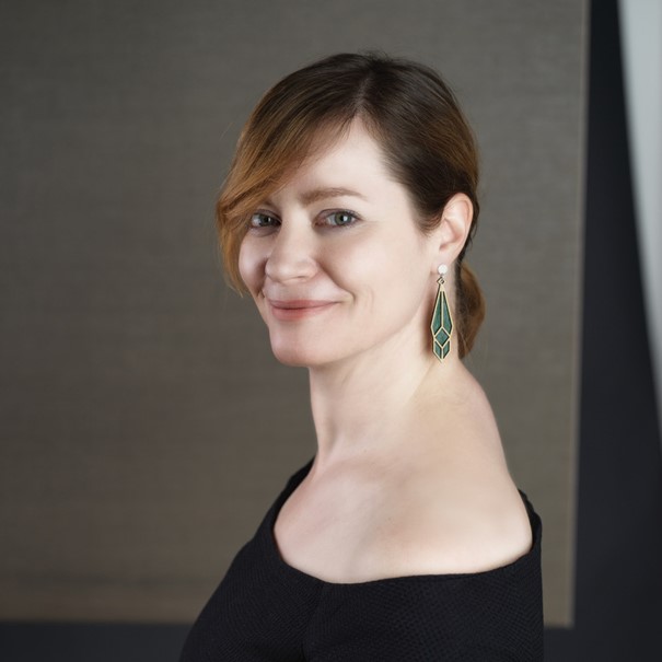 Patricia Rogenmoser, la designer suisse derrière les boucles d&rsquo;oreilles de Madame Berset