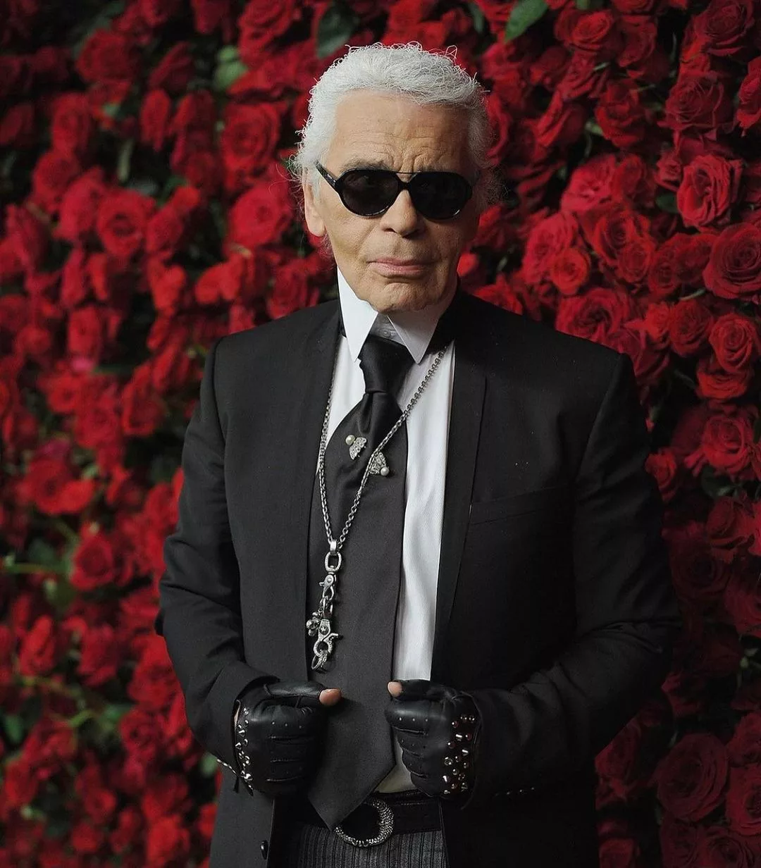 Karl Lagerfeld avait une nounou pour ses iPods: 5 infos folles sur le styliste