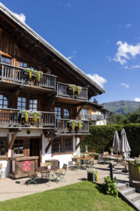 Immersion dans l&rsquo;histoire du magnifique Domaine Edmond de Rothschild, à Megève