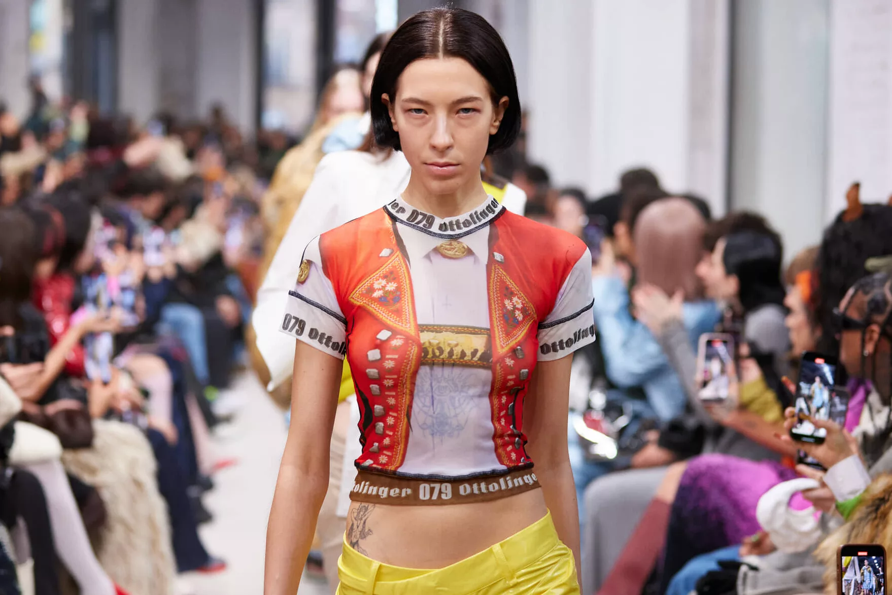 La célèbre marque Ottolinger imagine avec Swisscom une collection en hommage à la Suisse