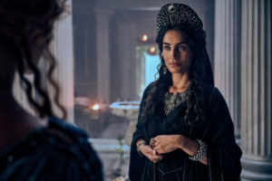 Qui est Lara Wolf, l&rsquo;actrice suisse à l&rsquo;affiche d&rsquo;une série avec l&rsquo;oscarisé Anthony Hopkins