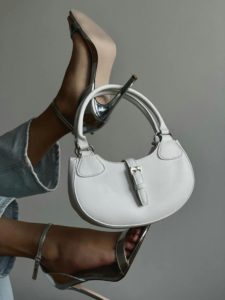 Est-ce la fin du règne des talons hauts?