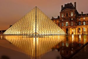 Le Louvre va présenter la première exposition mode de son histoire