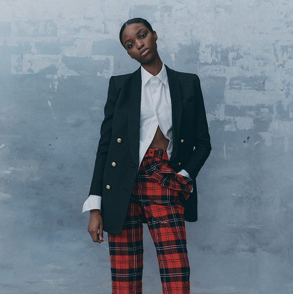 De Balmain à Versace: H&M revend ses collaborations mode à prix doux