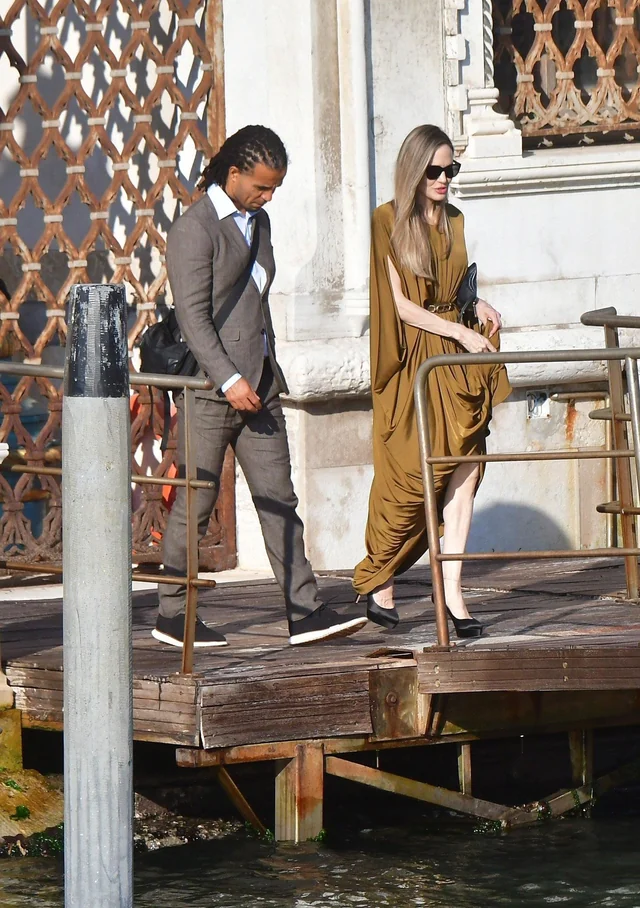 Angelina Jolie à nouveau en couple: qui est ce rappeur qui partage sa vie?