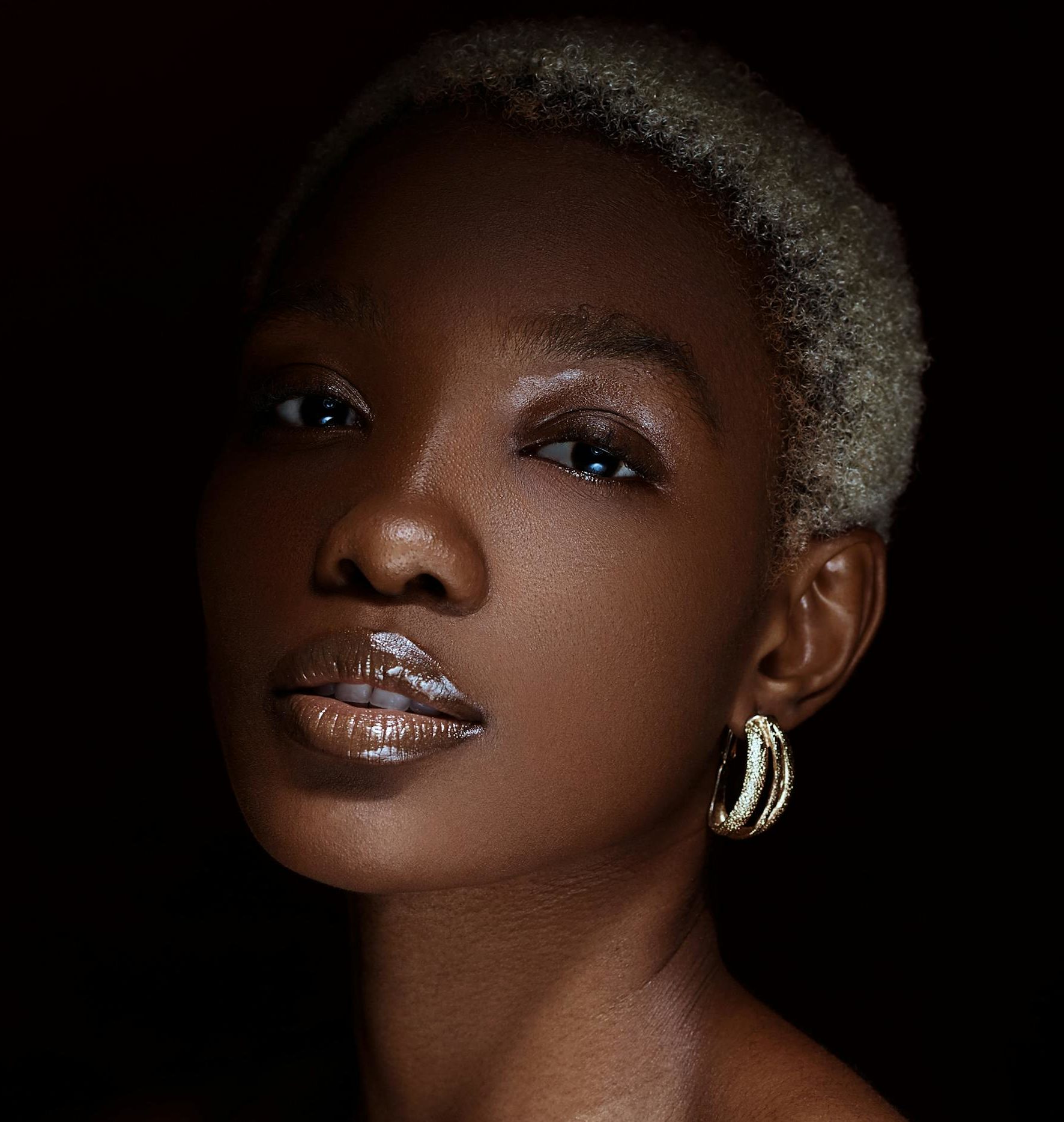 4 soins qui magnifient les peaux métissées