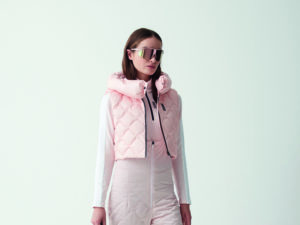 5 pièces iconiques pour adopter le total look rose cet hiver