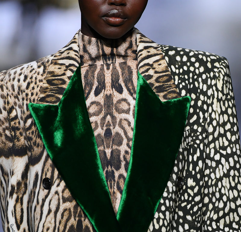 Tendance léopard: où trouver les plus belles pièces pour briller cet hiver