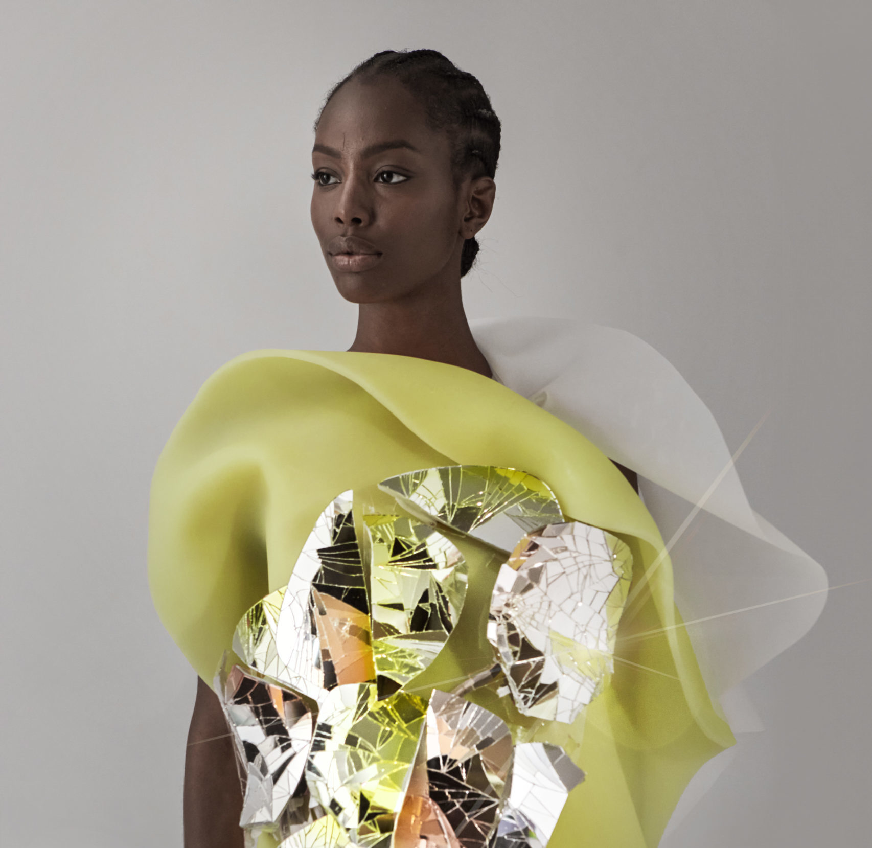 Cette robe de la Sino-suisse Ying Gao s&rsquo;anime dès que l&rsquo;on pose les yeux sur elle