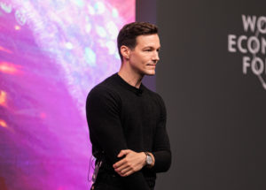 Historique: Germanier intègre la Fashion Week « Haute Couture »