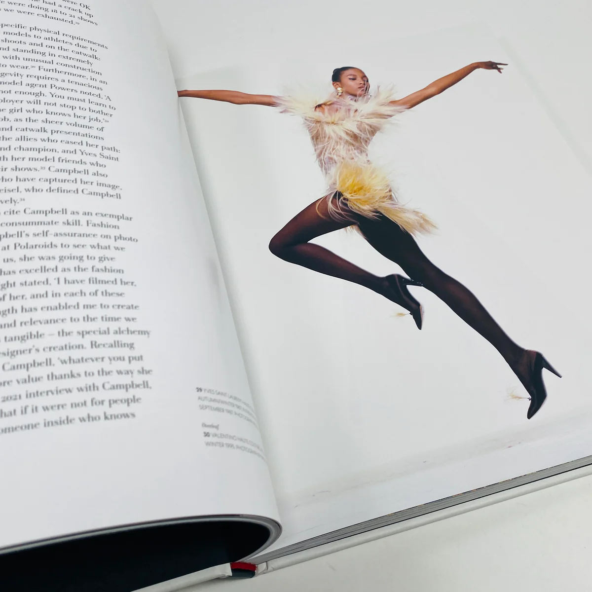 Les meilleurs livres mode de 2024 à découvrir ou offrir