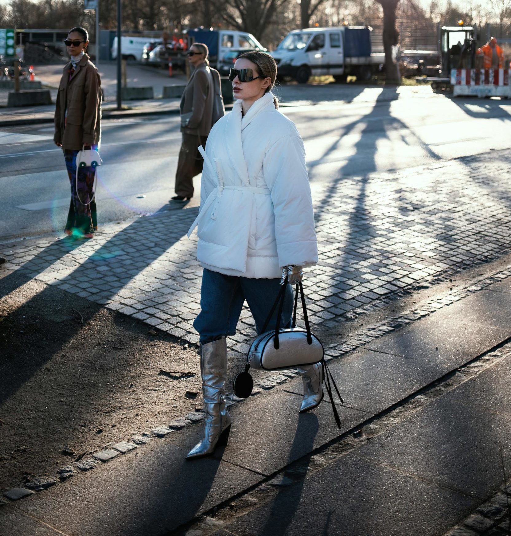 Le guide de la rédaction pour styliser vos bottes de cowboy cet hiver